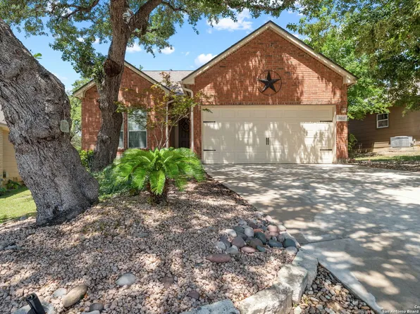 8807 POINT VIEW DR, Universal City, TX 78148