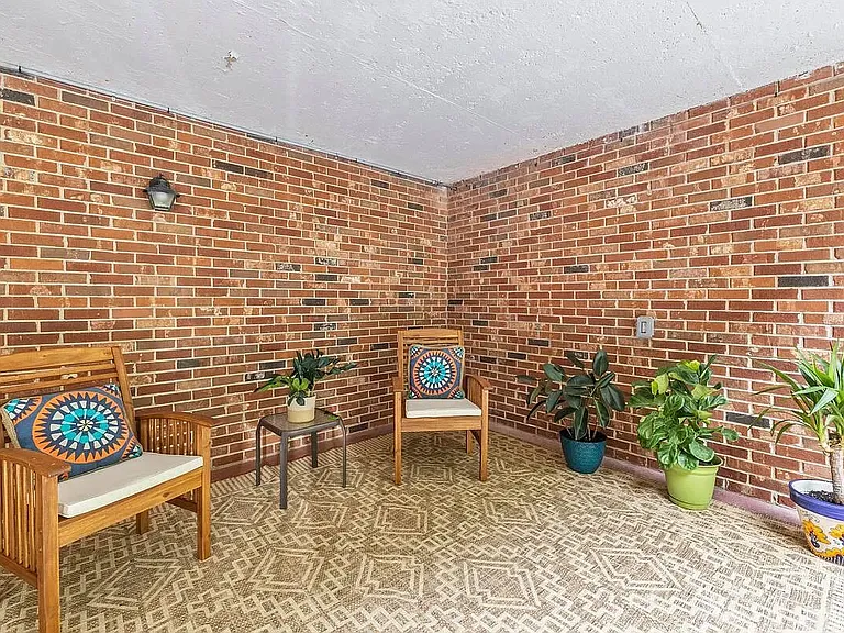 55 Cranesway Dr #1 — Photo 16