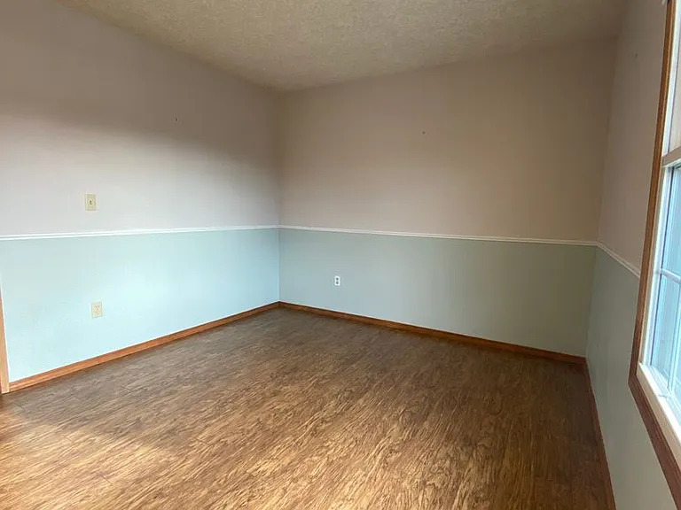 620 Sherman Dr — Photo 10