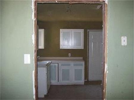 4th image of 302 Robinwood Dr