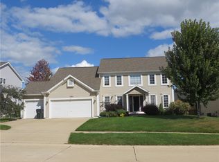 7304 Summerland Ridge Rd NE, Cedar Rapids, IA 52402