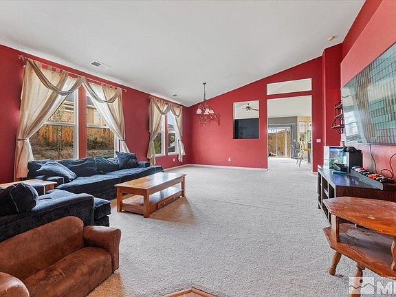 2nd image of 1098 Hallertau Dr