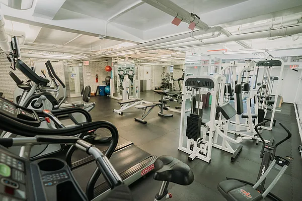 Rented by Corcoran | media 23