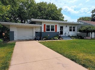 27 Lauterbach Dr, Bartonville, IL