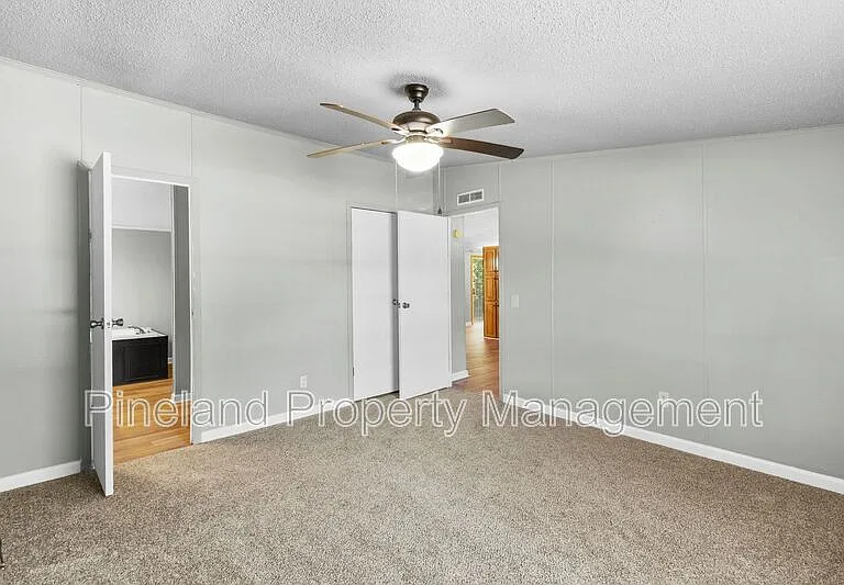 4216 Riverpoint Dr — Photo 17