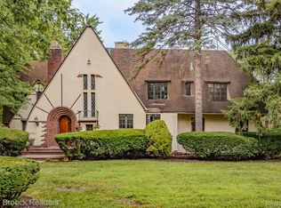 19390 Canterbury Rd, Detroit, MI 48221