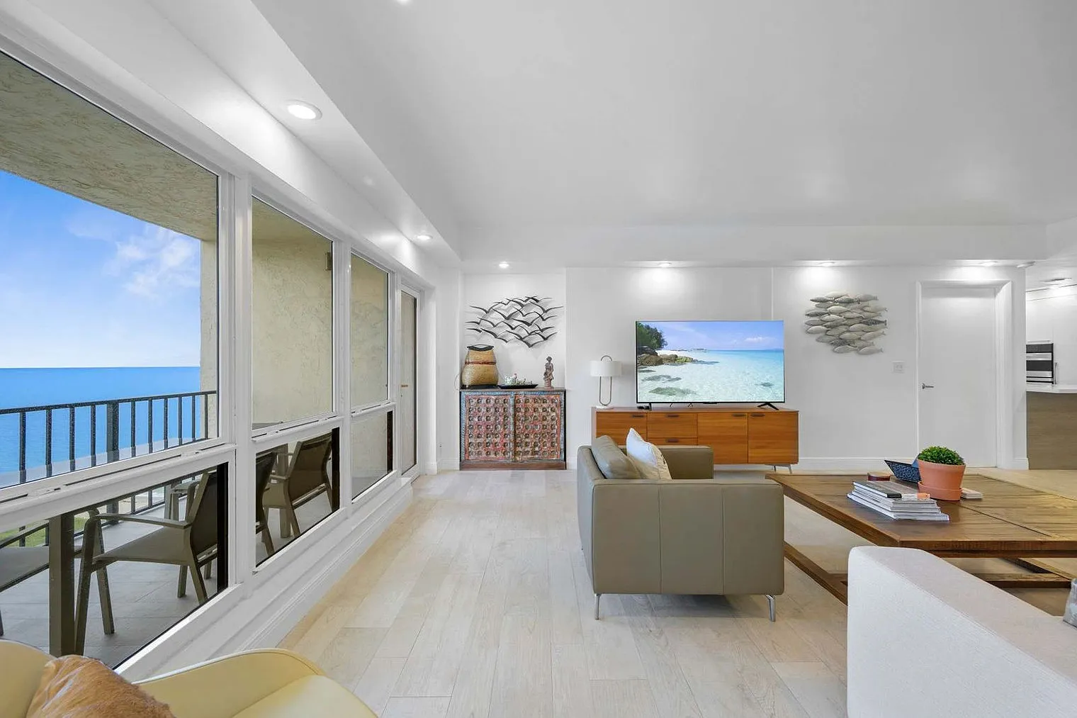 3 bed, 2.0 bath, $9,900 — Photo 4