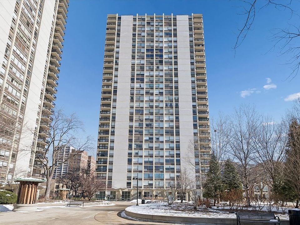 1st image of 1355 N Sandburg Ter APT 2103