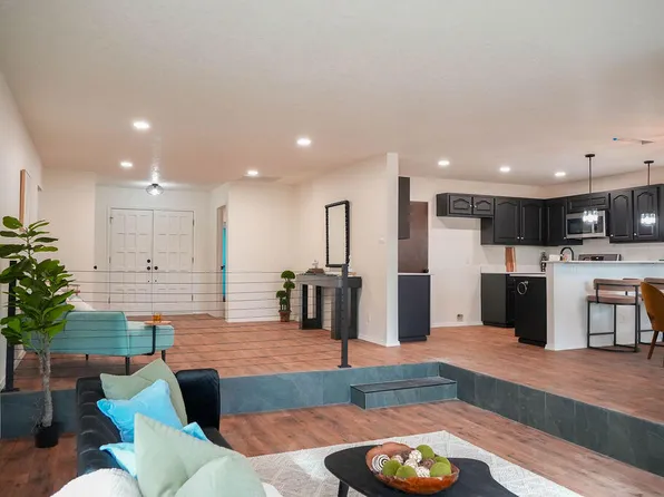 4441 Kellia Ln NE, Albuquerque, NM 87111