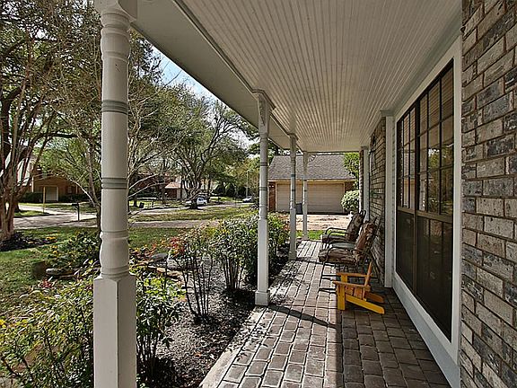 3rd image of 8047 Pine Falls Dr