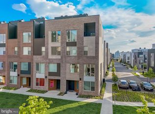 3200 Parkview Walk, Philadelphia, PA 19125