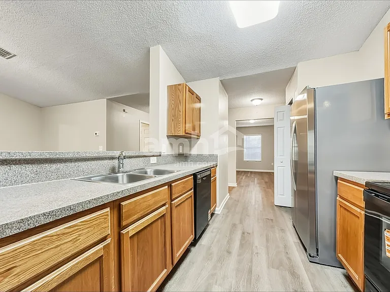 2842 Taylor Hill Dr — Photo 4