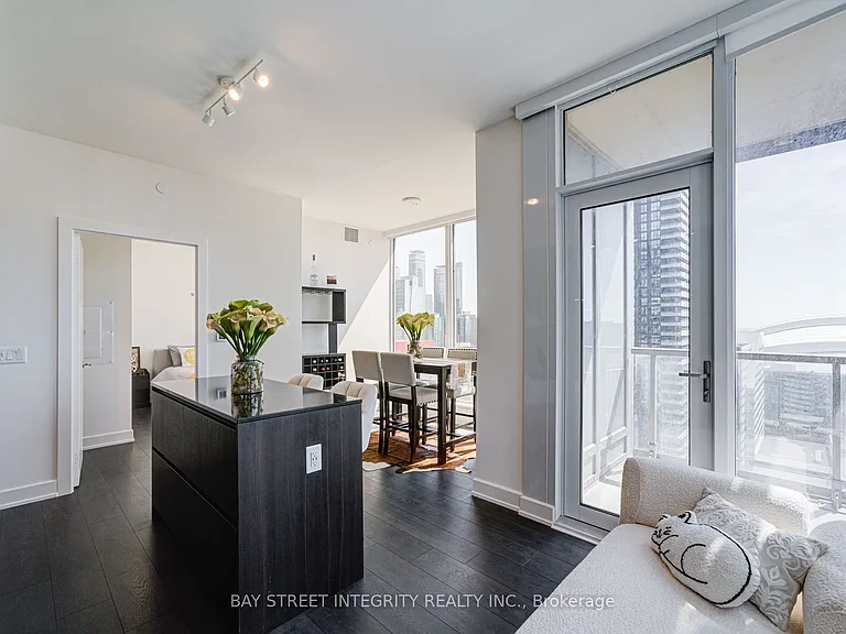 15 Mercer St #2102 — Photo 18
