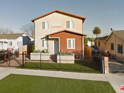 8706 Menlo Ave, Los Angeles, CA, 90044