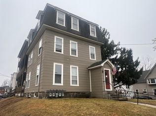 731 Summer St APT 1, Manchester, NH 03103
