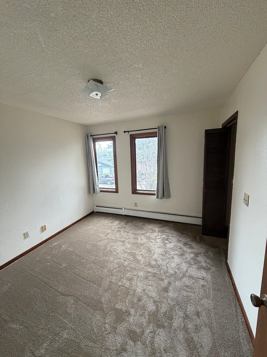Building Photo - 3701 Young St #B