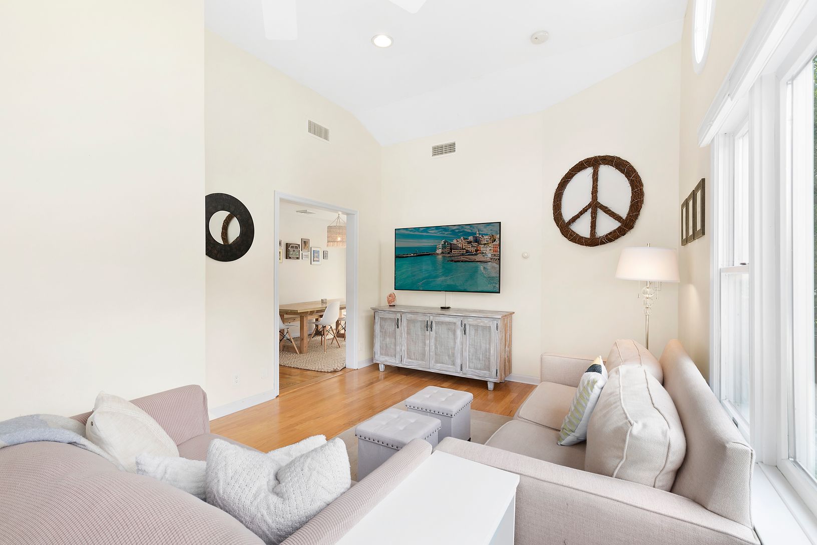 Additional sitting room