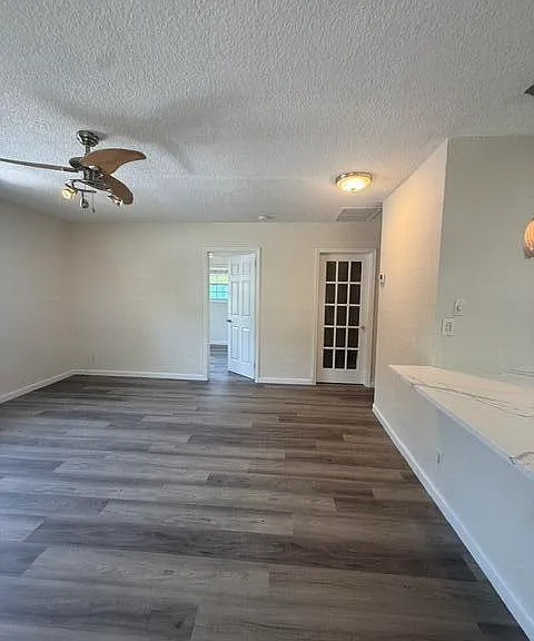 712 SW 14th Ave #1 — Photo 3