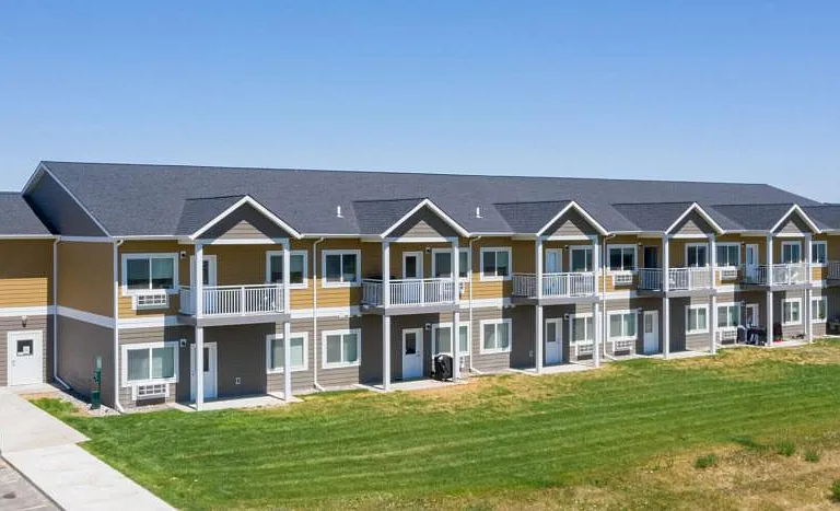 Hoop Dreams Apartments — Photo 2