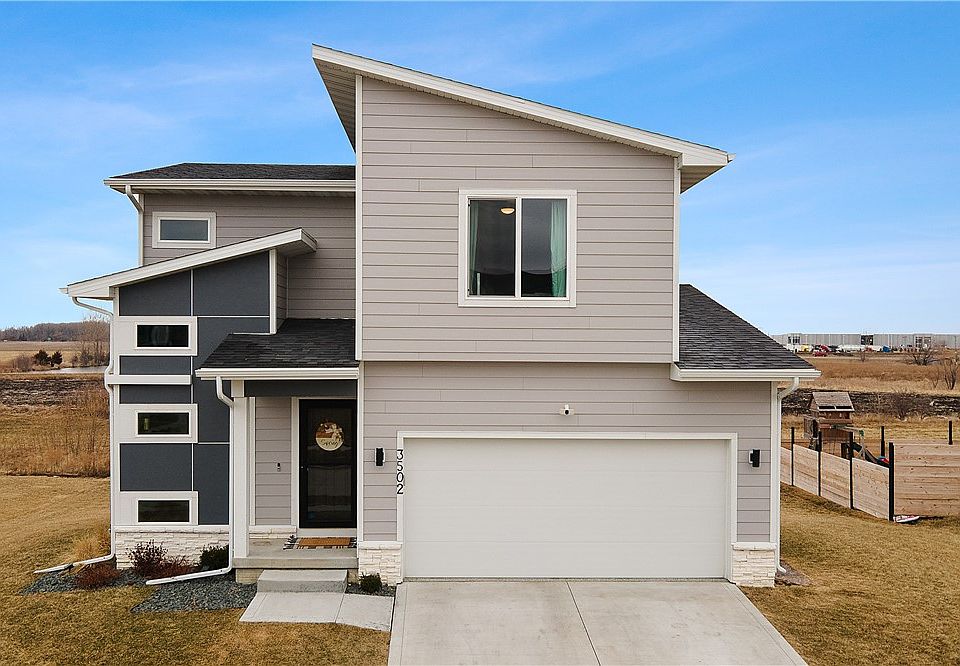 1st image of 3502 Linden Dr SW