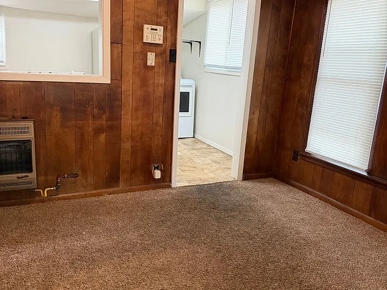 207 S Hays Ave — Photo 8