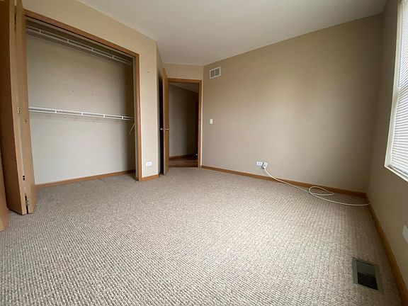 5th image of 2630 Cadbury Cir