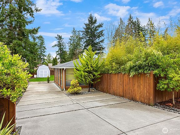 2nd image of 1090 Grow Avenue NW