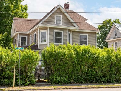 125 Grove Street, Bangor, ME, 04401