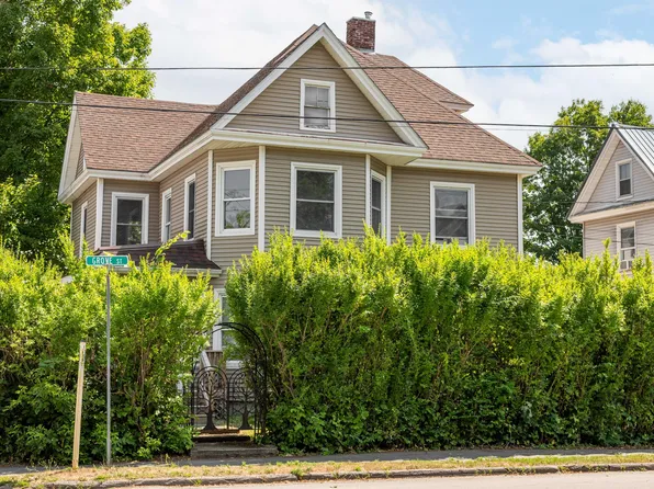 125 Grove Street, Bangor, ME 04401