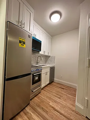 Rented by Peter R. Hungerford, LREB | media 12