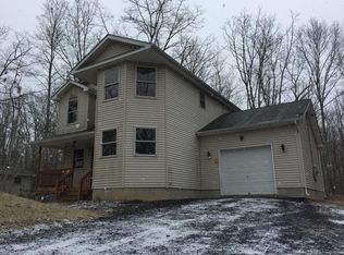 5475 Gingerbread Ln, East Stroudsburg, PA 18302