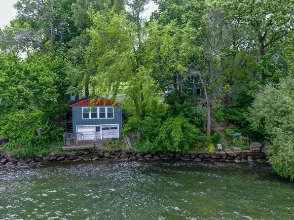 3218 Aalseth Ln, Stoughton, WI 53589