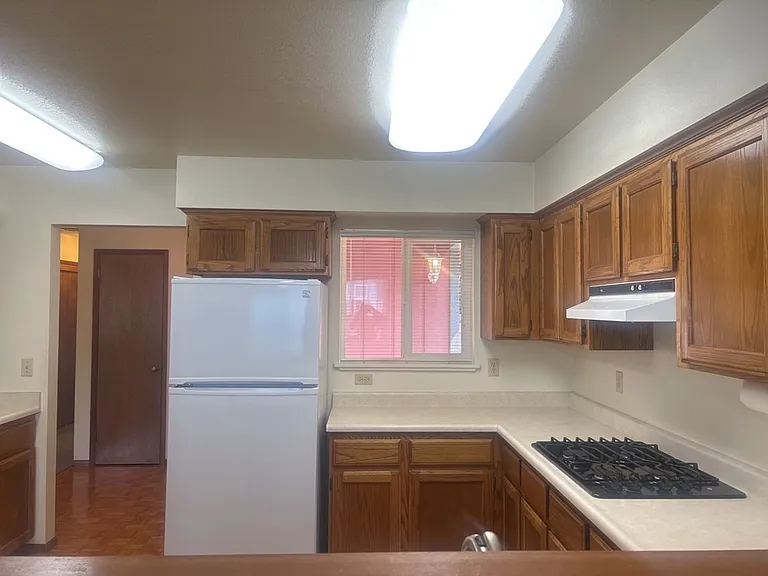 2149 Woodcrest Ct — Photo 29