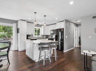 14390 Exley Ln, Apple Valley, MN 55124