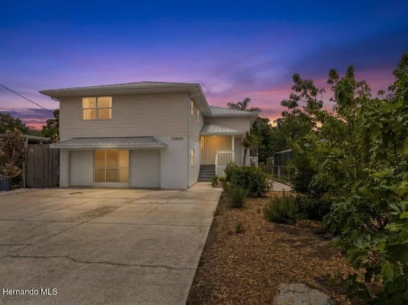 7264 Aberdeen Ct, Weeki Wachee, FL 34607