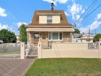 210 Husson Avenue, Bronx, NY, 10473