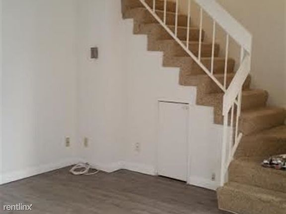 2221huntingtonln-04[1]