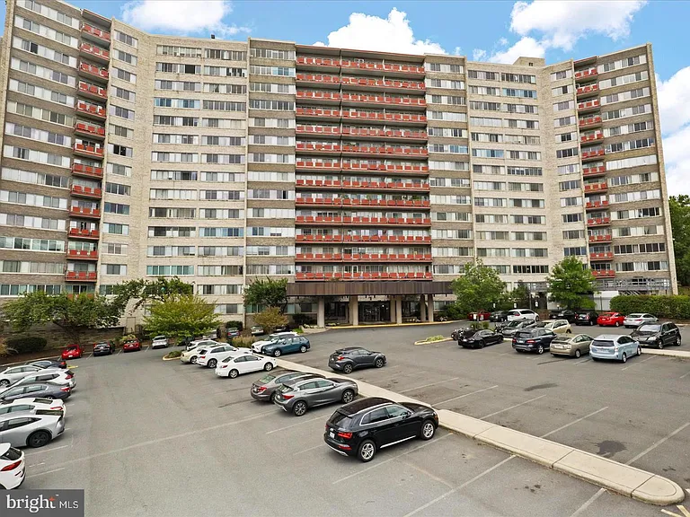 5340 Holmes Run Pkwy #1016 — Photo 4