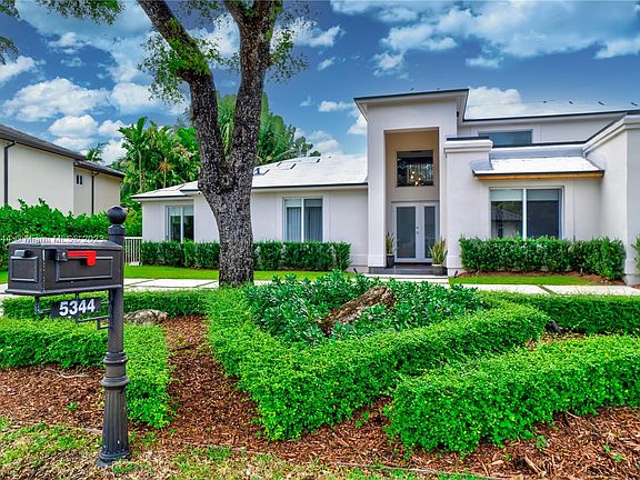 3rd image of 5344 NW 94 Doral Pl