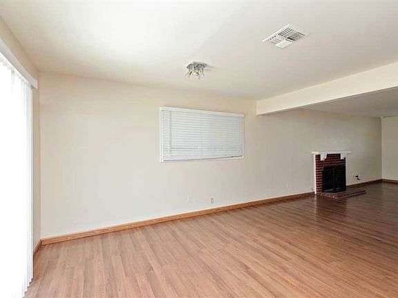 3rd image of 7661 Shoup Ave