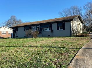 9 Circle Dr, Mauldin, SC 29662