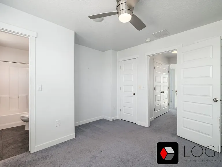 4594 W South Jordan Pkwy — Photo 15