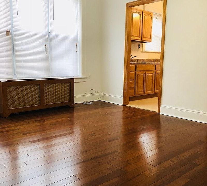 1st image of 2592 45th St APT 3