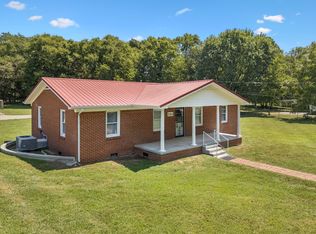 204 Canaan Rd, Mount Pleasant, TN 38474