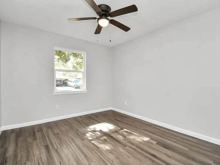 9622 Vilven Ln — Photo 11