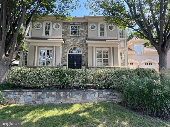 7444 Old Maple Sq, Mc Lean, VA 22102