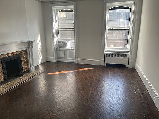 2nd image of 23 E 93rd St APT 4A