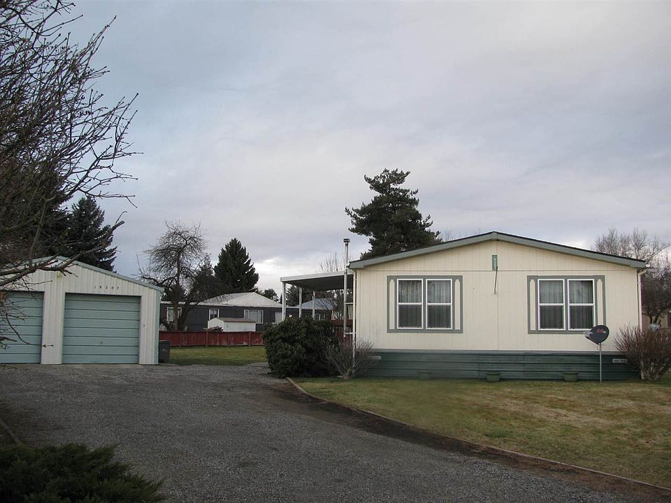 1st image of 19207 E Montgomery Dr