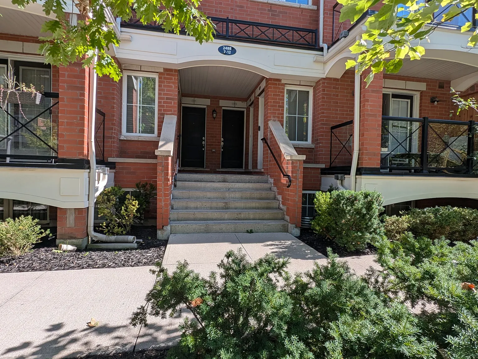 2 bed, $2,595 — Photo 2