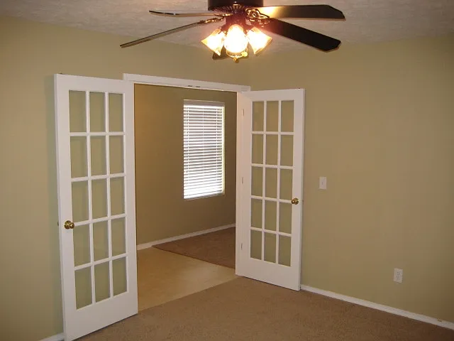 2649 Sutherland Dr — Photo 6